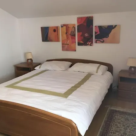 Kate's Apartment *