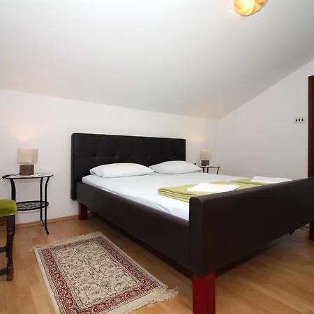 Kate's Apartment Tisno