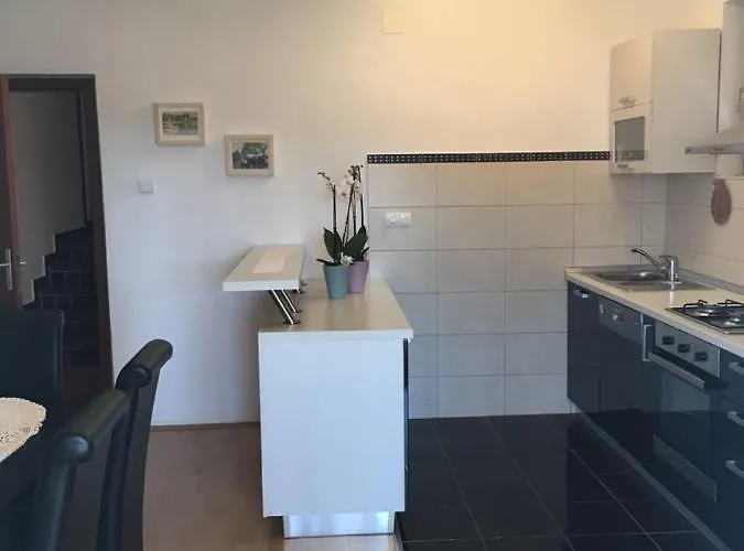 Kate's Appartement Tisno